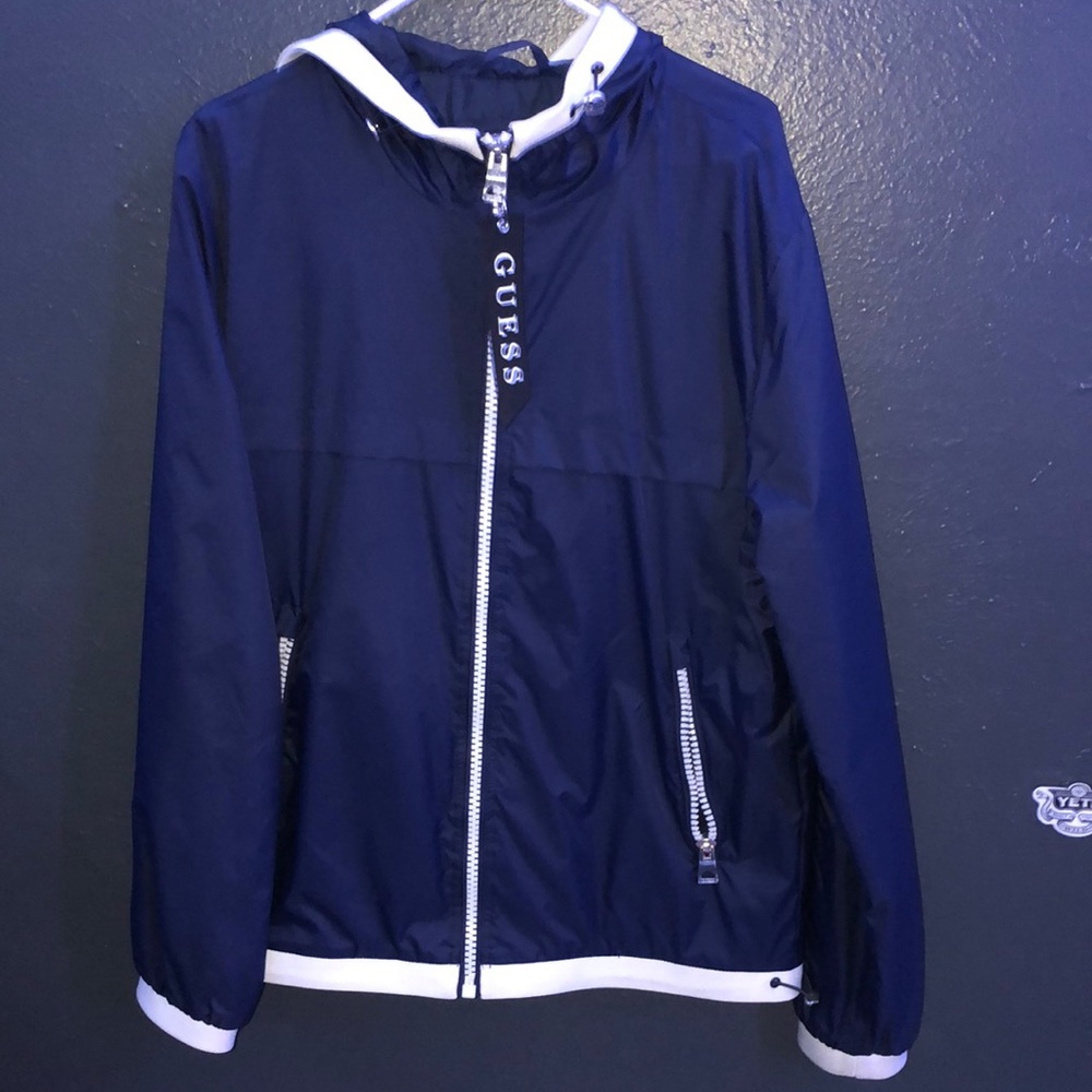 Guess windbreaker
